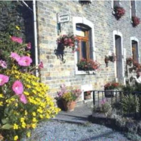 Bed and Breakfast Les Vieilles Pierres Comblain-au-Pont Номер фото